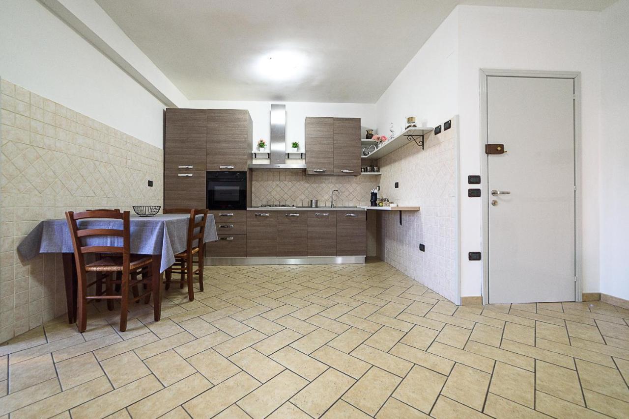 Appartamento Di Via Refini Spoleto Exterior photo