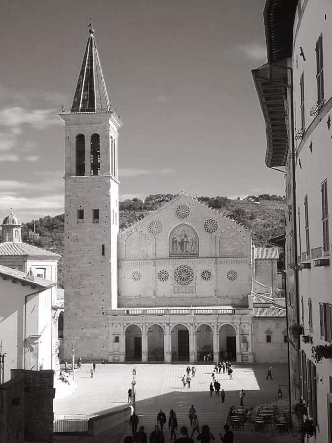 Appartamento Di Via Refini Spoleto Exterior photo